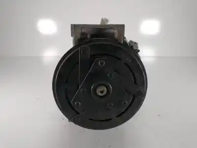 Peça sobressalente para automóvel em segunda mão compressor de ar condicionado a/a a/c por renault captur i life 90 cv / 66 kw referências oem iam 926000217r  z0012607e