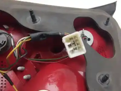 Peça sobressalente para automóvel em segunda mão farolim traseiro direito por kia cee'd fastback (ed) 1.6 crdi 115 referências oem iam 165606r 165606r 