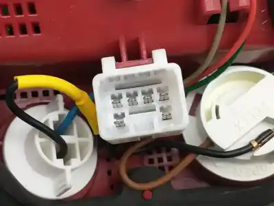 Second-hand car spare part interior rear right light for kia cee´d 1.0 tgdi cat oem iam references 92404a20  