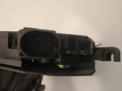 Peça sobressalente para automóvel em segunda mão Fechadura Da Porta Dianteira Esquerda por BMW SERIE 1 BERLINA (E81/E87) 118i Referências OEM IAM   