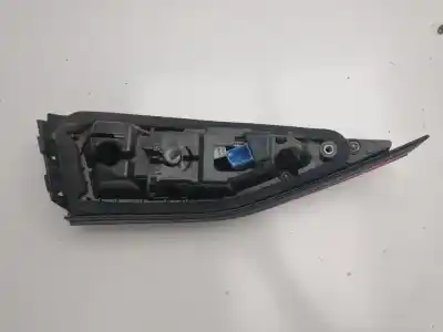 Pezzo di ricambio per auto di seconda mano LUCE DI CODA INTERNA DESTRA per AUDI A6 C6 (4F2) 2.7 TDI Riferimenti OEM IAM 8Y0945308  