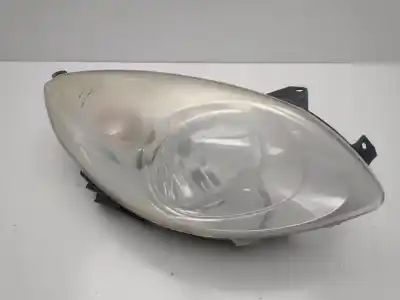Second-hand car spare part right headlight for renault twingo dynamique oem iam references 8200629470  