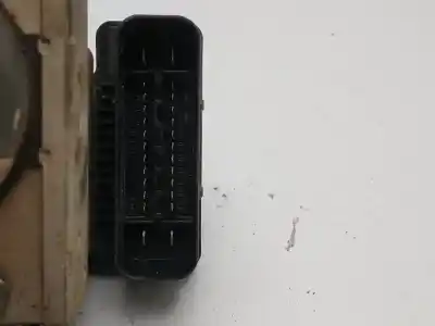 İkinci el araba yedek parçası abs için volkswagen caddy ka/kb (2k) furg. 69 cv / 51 kw oem iam referansları 2k0907379b  2k0614117b