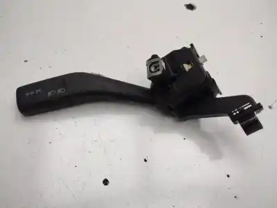 Peça sobressalente para automóvel em segunda mão comutador de piscas  por audi a3 (8p) 1.9 tdi ambiente referências oem iam 1k0953513  1k0953513
