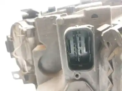 Second-hand car spare part right headlight for bmw x3 (e83) 2.0d oem iam references 0301235202  