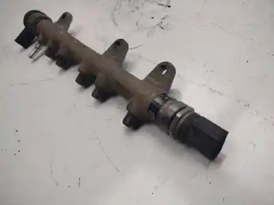 Peça sobressalente para automóvel em segunda mão RÉGUA / RAMPA DE INJETORES por BMW X1 (F48) SDRIVE 18 D Referências OEM IAM 0445214370  