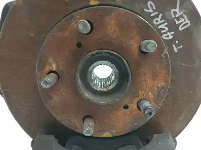 Second-hand car spare part front right knuckle for toyota auris (e18) 1.8 hybrid active oem iam references   