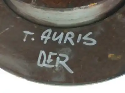 Second-hand car spare part front right knuckle for toyota auris (e18) 1.8 hybrid active oem iam references   