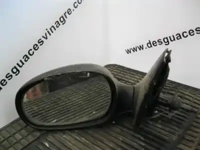 Pezzo di ricambio per auto di seconda mano specchio sinistro per daewoo lanos 1.4 riferimenti oem iam   