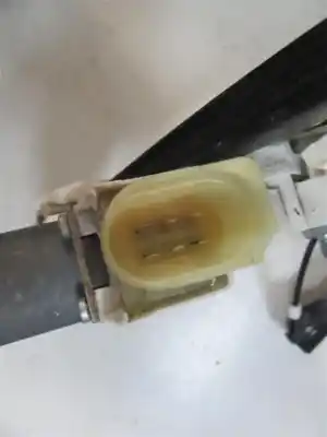 Second-hand car spare part passenger side right window regulator for bmw 320 2.0 td e90 oem iam references   