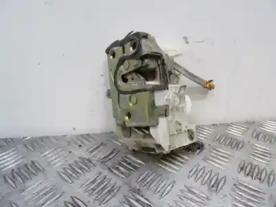 Second-hand car spare part rear left door lock for toyota avensis 2.0 d oem iam references 6906005021