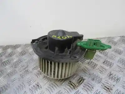 Pièce détachée automobile d'occasion moteur de chauffage pour iveco ( camion ) 2.8 td /8140.43b références oem iam 570630200  