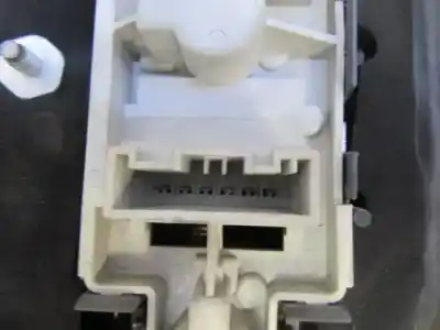 Second-hand car spare part right tailgate light for bmw 320 2.0 d coupe oem iam references   