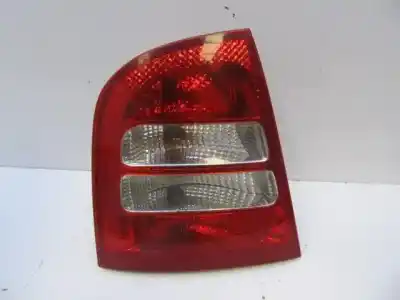 Peça sobressalente para automóvel em segunda mão farolim traseiro esquerdo por skoda octavia i (1u2) 1.9 tdi referências oem iam 1u6945111c