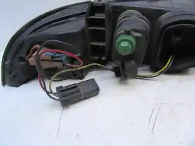 Peça sobressalente para automóvel em segunda mão farol / farolim esquerdo por chrysler stratus 2.0 g referências oem iam 04630153  