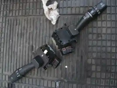 Pezzo di ricambio per auto di seconda mano comando pulito per kia cerato (ld) 1.5 crdi riferimenti oem iam 4813aa  050825