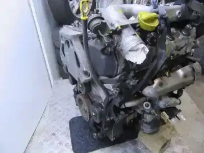 Pièce détachée automobile d'occasion moteur complet pour renault espace 3.0 dci automatica références oem iam p9xa701  