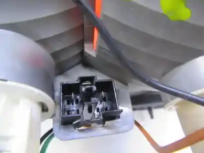 Автозапчасти б/у правый задний фонарь в двери за saab 9-5 (ys3e) 2.0 t ссылки oem iam 4677142  