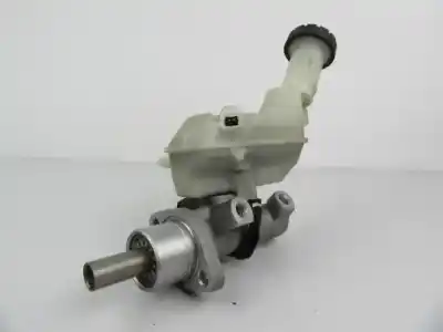 Second-hand car spare part brake pump for renault clio iii (br0/1, cr0/1) 1.2 16v (br02, br0j, br11, cr02, cr0j, cr11) oem iam references 7701208398