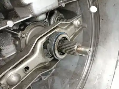 Автозапчастина б/у коробка передач для volkswagen touareg (7la, 7l6, 7l7) 2.5 r5 tdi посилання на oem iam 0ad341012l  