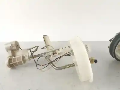 Pièce détachée automobile d'occasion pompe à carburant pour nissan x-trail i (t30) 2.2 dci 4x4 références oem iam 250608h81a  