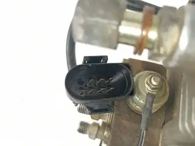 Recambio de automóvil de segunda mano de bomba inyectora diesel para volvo s80 2.5 d referencias oem iam 074130110  0460415090