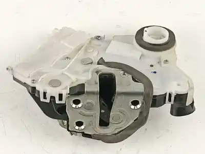 Peça sobressalente para automóvel em segunda mão fechadura da porta dianteira direita por toyota prius zvw30 prius advance referências oem iam 6903047081