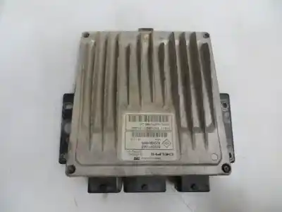 Pezzo di ricambio per auto di seconda mano CENTRALINA MOTORE per RENAULT CLIO V  Riferimenti OEM IAM 8200911560 8200909666 R041B041C