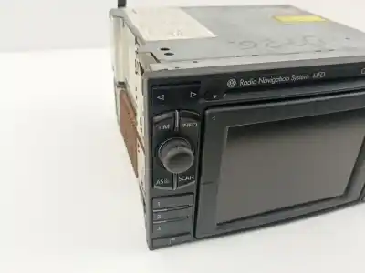 Second-hand car spare part audio system / radio cd for volkswagen passat variant (3b6) 2.3 vr5 4motion oem iam references 3b0035192e  8618842087
