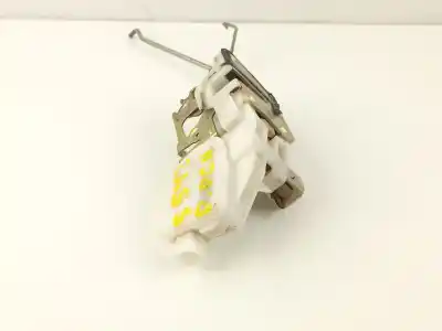 Second-hand car spare part front right door lock for mitsubishi montero (v60/v70) 3.2 di-d avance oem iam references mr512236  