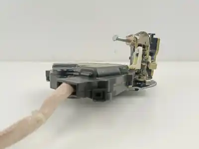 İkinci el araba yedek parçası sol arka kapi kilidi için lexus is 3.0 g automatico4p oem iam referansları 6934053021  
