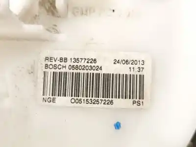 Автозапчастина б/у паливний насос для opel insignia a (g09) 2.0 cdti (68) посилання на oem iam 13577226  0580203024
