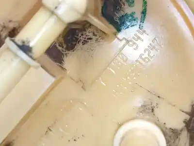 Peça sobressalente para automóvel em segunda mão bomba de combustivel por bmw x1 (e84) xdrive 18 d referências oem iam 7190943 7190944 a2c53215722