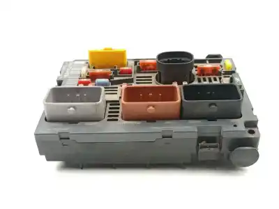 Peça sobressalente para automóvel em segunda mão caixa de fusíveis e relés por citroen c4 picasso i monospace (ud_) 2.0 hdi 138 referências oem iam 9667044880  