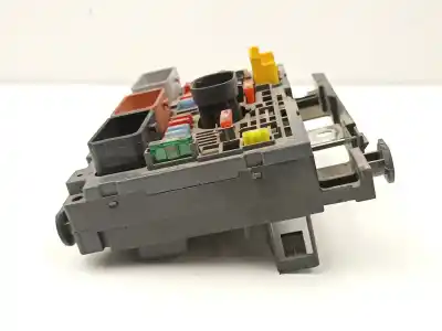 Peça sobressalente para automóvel em segunda mão caixa de fusíveis e relés por citroen c4 picasso i monospace (ud_) 2.0 hdi 138 referências oem iam 9667044880  