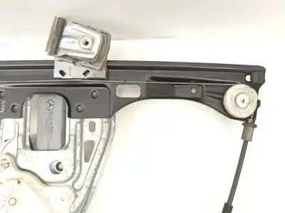 Second-hand car spare part passenger side right window regulator for mercedes-benz clase c t-model (s203) c 220 cdi (203.208) oem iam references a2118201742  