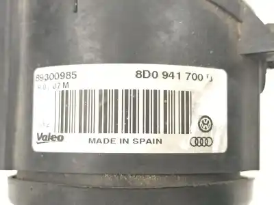 Автозапчастина б/у правий протитуман для audi a4 b5 avant (8d5) 1.9 tdi посилання на oem iam 8d0941700b  89300985