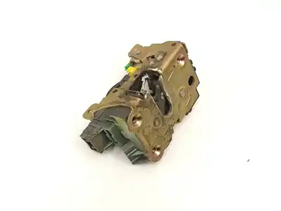 Peça sobressalente para automóvel em segunda mão fechadura da porta dianteira direita por renault mascott 3.0 diesel referências oem iam 8200147150