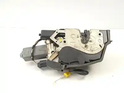 Second-hand car spare part front right door lock for bmw 7 (e65, e66, e67) 735 i, li oem iam references 8240572  