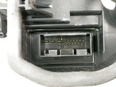 Second-hand car spare part left front door lock for bmw 7 (e65, e66, e67) 735 i, li oem iam references 8240569  