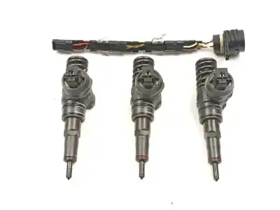 Peça sobressalente para automóvel em segunda mão Injetor por SEAT IBIZA III (6L1) 1.4 TDI Referências OEM IAM 038130073AG  0414720215