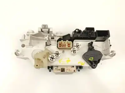 Pièce détachée automobile d'occasion commande de chauffage / climatisation pour toyota yaris (_p1_) 1.0 (scp10_) références oem iam 8401052100  