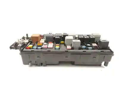 Second-hand car spare part fuse box unit for opel insignia a (g09) 2.0 cdti (68) oem iam references 13275881 13255300 
