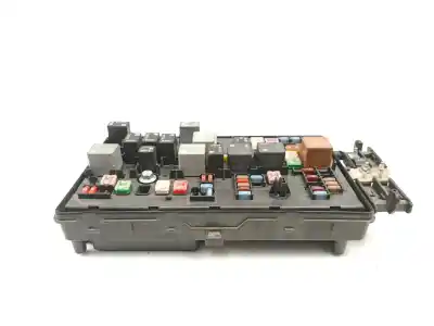 Second-hand car spare part fuse box unit for opel insignia a (g09) 2.0 cdti (68) oem iam references 13275881 13255300 