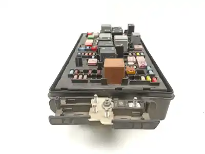 Second-hand car spare part fuse box unit for opel insignia a (g09) 2.0 cdti (68) oem iam references 13275881 13255300 