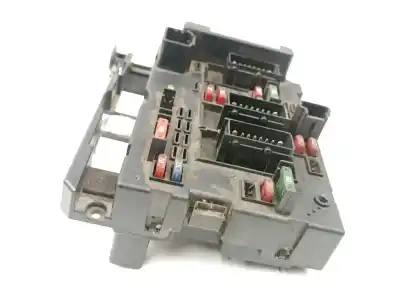 Pezzo di ricambio per auto di seconda mano scatola relè/fusibili per peugeot 307 (3a/c) 2.0 hdi 90 riferimenti oem iam 9646405180  