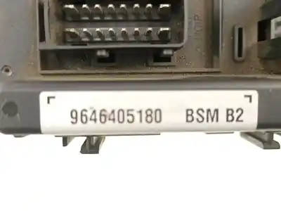 Pezzo di ricambio per auto di seconda mano scatola relè/fusibili per peugeot 307 (3a/c) 2.0 hdi 90 riferimenti oem iam 9646405180  