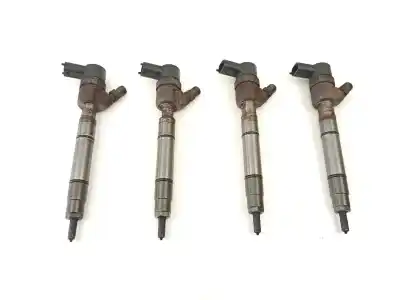 Second-hand car spare part Injector for KIA CERATO I FASTBACK (LD) 1.5 CRDI OEM IAM references 338002A110  0445110223