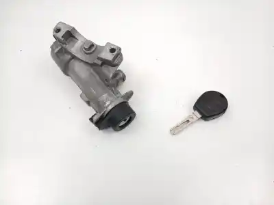 Recambio de automóvil de segunda mano de CONMUTADOR DE ARRANQUE para SEAT TOLEDO II (1M2)  referencias OEM IAM 4B0905851B  
