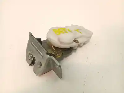 Tweedehands auto-onderdeel KOFFERBAK / POORTSLUITING voor MITSUBISHI GRANDIS (NA_W) 2.0 DI-D (NA8W) OEM IAM-referenties MR959620  